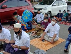 Wakil Bupati PolMan Bacakan Sambutan Pada Pelaksanaan Shalat Ied