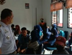 Camat Polewali Agendakan Rutin Kegiatan Vaksinasi