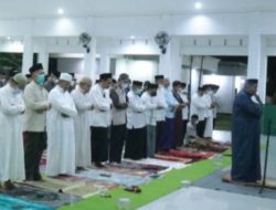 Bupati PolMan Gelar Tarwih Bersama Sekaligus Bentuk Tim Safari Ramadhan