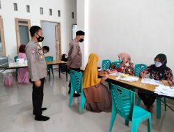 Urkes PolMan Gelar Vaksinasi Di Pesantren Miftahul Huda