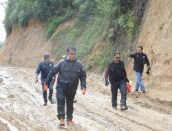 Pj Gubernur SulBar Tinjau Jalan Tabone-Nosu dan Kesesuaian DDP Kabupaten Mamasa