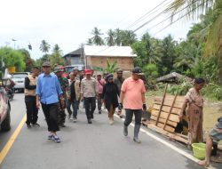 Kadis PMD PolMan Dampingi Bupati Tinjau Lokasi Banjir