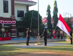 Peringatan HUT RI Ke – 79, Kantor Imigrasi Polman Gelar Upacara Pengibaran Bendera Merah-Putih