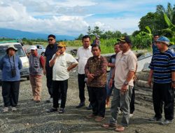 Yaumil tinjau pembangunan jembatan 14 Miliar di Desa Bulubonggu 