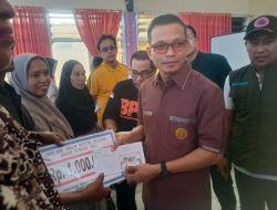 Bupati Polman Serahkan Bantuan Bencana Senilai Rp132 Juta ke 32 KK