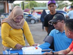 Sekda Polman Berolahraga Bersama Masyarakat di Pantai Bahari