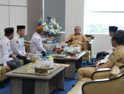 Plt Karo Pemkesra Sulbar dampingi Gubernur Terima Audiensi Kepala Kanwil Kemenag Sulbar