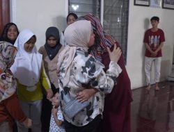 Hj. Fatmawati Salim Tiba di Rumah Jonga, Bawa Amanah Almarhum