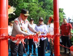 Dukung Akses Transportasi, Kapolda SulSel Resmikan Jembatan Gantung di Barru
