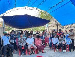 Kepala Biro Pemkesra Sulbar Serahkan Bantuan Al-Qur’an di Masjid Nurul Hidayah Galung Tuluk