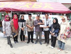 Sekretariat DPRD PolMan Salurkan Bantuan Uang Tunai Dan Pakaia Layak Bagi Korban Kebakaran Di Galung Tulu