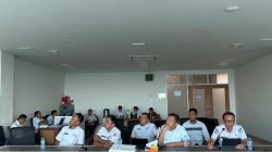 Perkuat Sinergi Kemitraan, Kepala Biro Pemkesra Hadiri Rapat Kerja Umum Komisi 1 DPRD
