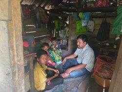 Irfan Pahri Putra Anggota DPRD SulBar Kunjungi Kediaman Ibu Erminengsih