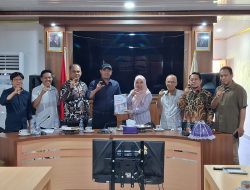 Dikunjungi KI Sulbar, KPU Polman Tegaskan Komitmen Pertahankan Kualifikasi Badan Publik Informatif
