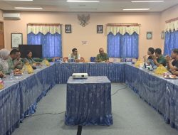 Dinas Perkebunan Sulbar Lakukan Pembinaan dan Pengawasan Harga TBS di Tiga Perusahaan Kelapa Sawit