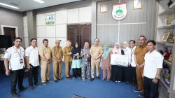 200 Keluarga Miskin di Sulbar Terima Bantuan Usaha Rp5 Juta dari Gubernur SDK, Target 300 Lagi