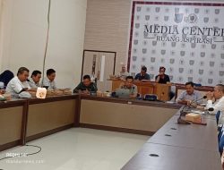Fahri Fadly Pimpin Lansung Pansus LKPJ Bupati Tahun 2025