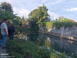DPRD Polman Dan Kadis PUPR Pantau Lansung Drainase Yang Kerap Meluap